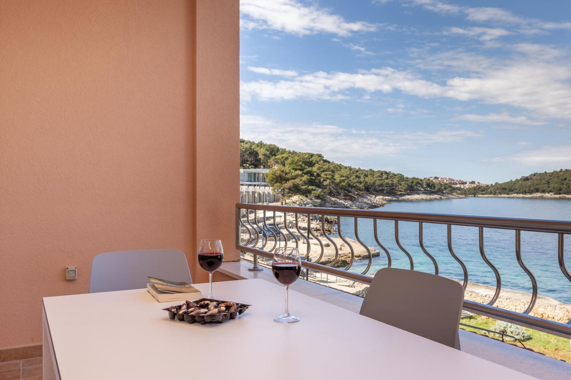Velo Jedro Apartmani Punta Veli Lošinj Kültér fotó