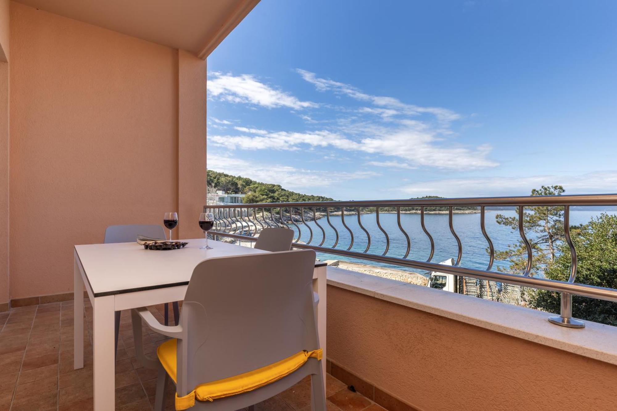 Velo Jedro Apartmani Punta Veli Lošinj Kültér fotó