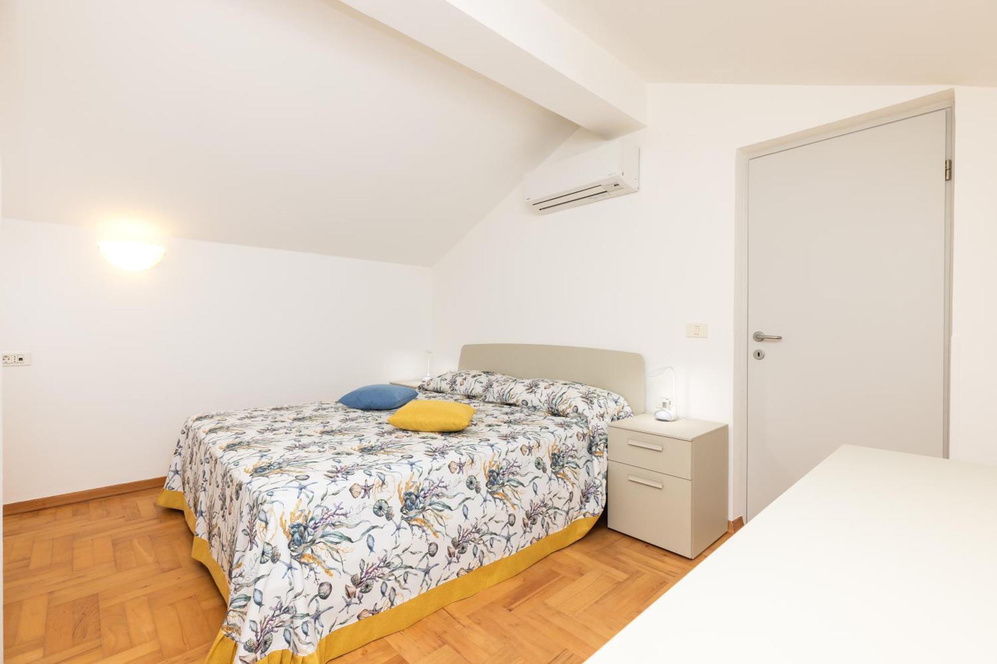 Velo Jedro Apartmani Punta Veli Lošinj Kültér fotó