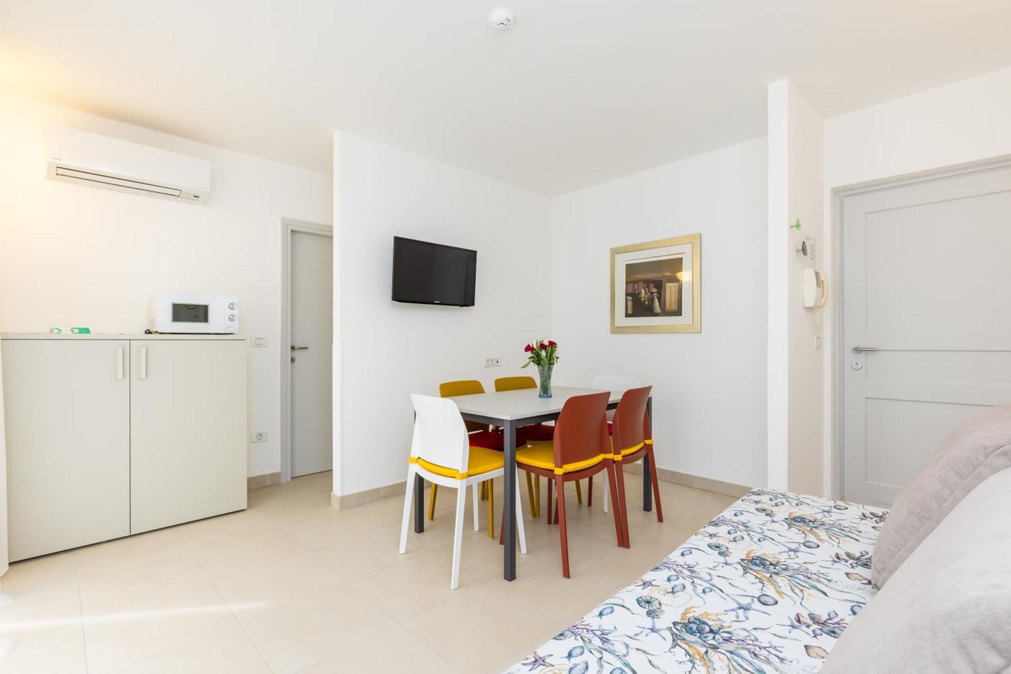 Velo Jedro Apartmani Punta Veli Lošinj Kültér fotó